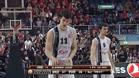 罗马3-1客胜克雷莫内塞登顶意甲，苏莱、埃文-弗格森、利马破门（罗马客场3-1击退克雷莫内塞登顶意甲榜首，苏莱、埃文-弗格森、利马相继建功）