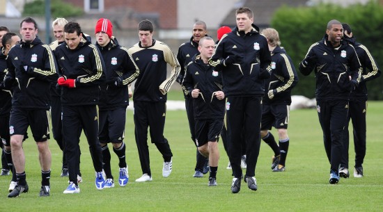 斯卢茨基：米内罗已经做好首发的准备，目前球队人员比较齐整（斯卢茨基：米内罗已具备首发条件，球队阵容基本齐整）