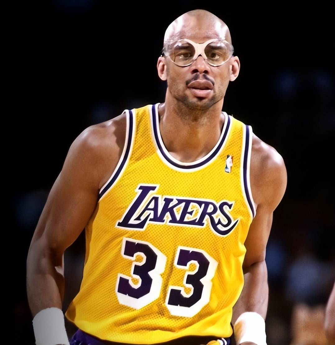 NBA球员专访：詹姆斯谈团队合作,（独家专访詹姆斯：畅谈团队协作之道）