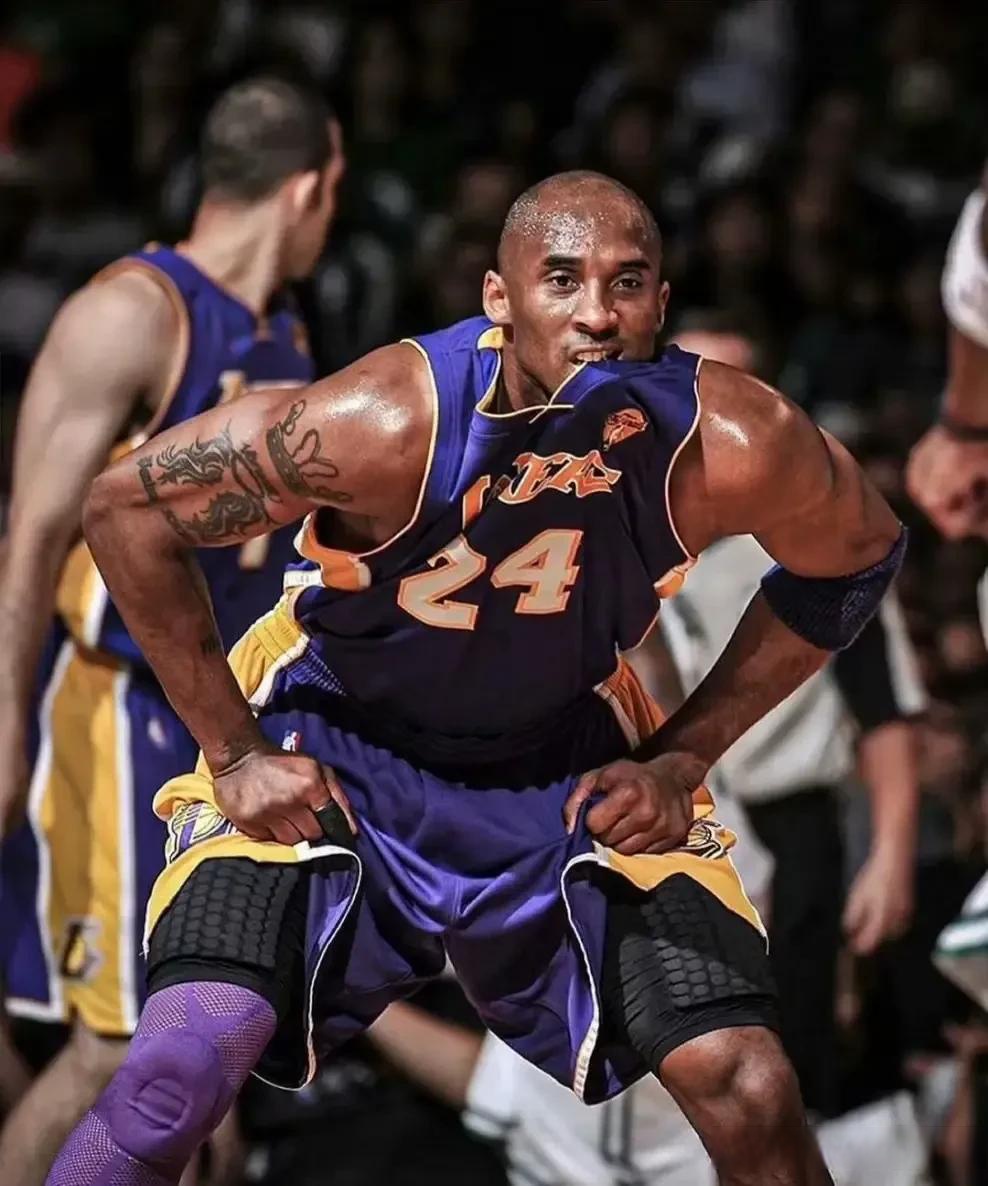 罗体：卢卡库本周末可能归队，预计意超杯半决赛踢米兰时复出（罗体：卢卡库有望本周末归队，或将在意超杯半决赛对阵米兰时复出）