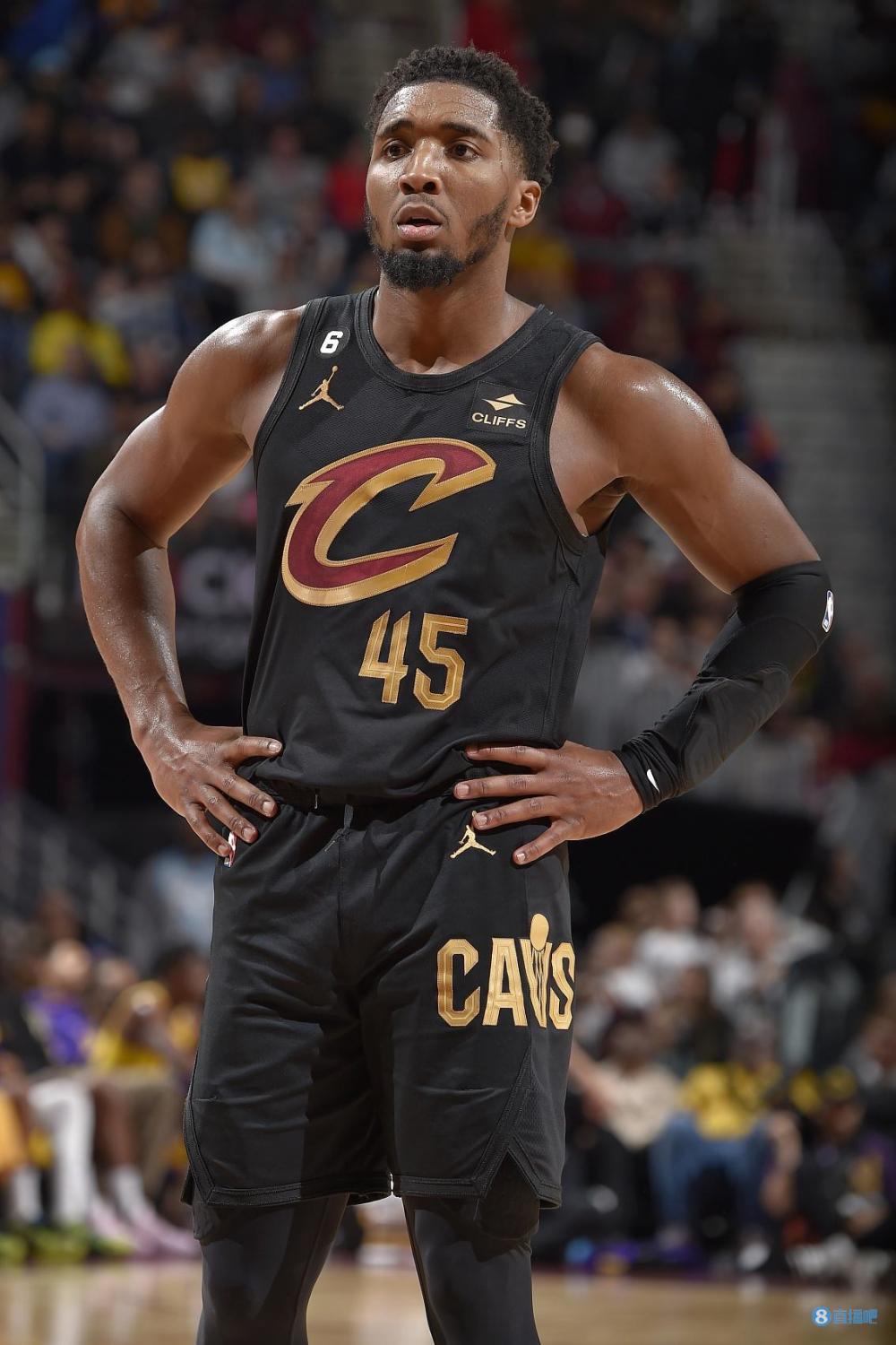 巴萨近16次对阵阿拉维斯保持不败，两队近26次交手巴萨仅1负（巴萨对阿拉维斯16战不败，近26次交锋仅输1场）