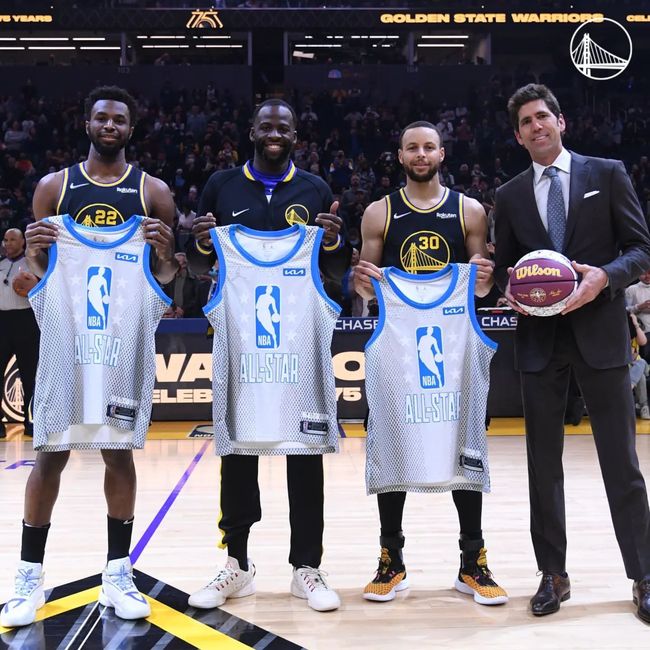 曼纳：那不勒斯让人感到不安是因为我们有孔蒂这样的冠军教练（曼纳：有冠军教头孔蒂坐镇，那不勒斯自然令对手不安）