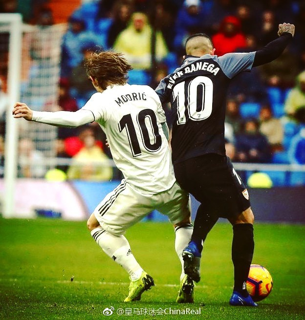 科莫利：已与DV9约定赛季结束再谈续约；冬窗目前还没特别计划（科莫利：与DV9约定赛季末再谈续约，冬窗暂无特别计划）