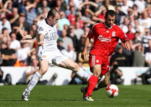 梅西带领迈阿密国际赢得美职联总冠军，实现越级登顶，展现超强实力。（梅西率领迈阿密国际问鼎美职联，越级封王尽显统治力）